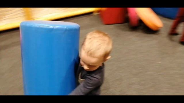 ВЕСЁЛЫЕ ПРИКЛЮЧЕНИЯ ЛЬВА В ЛАБИРИНТЕ!!! смотреть онлайн