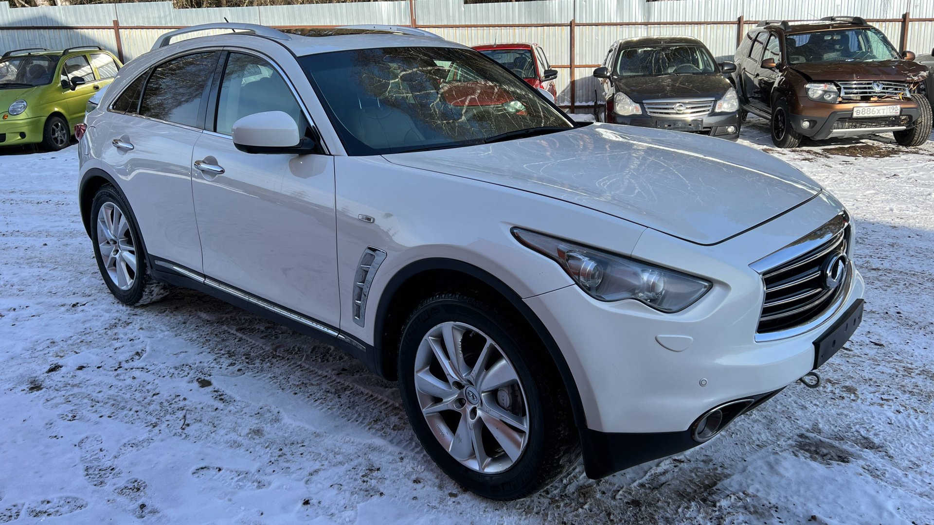 Infiniti QX70 2014г смотреть онлайн