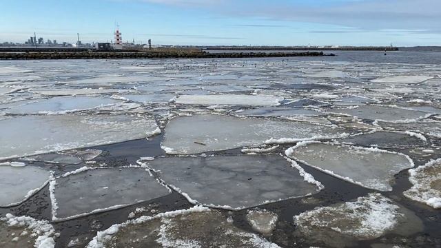 Река Пирита: лёд тронулся смотреть онлайн