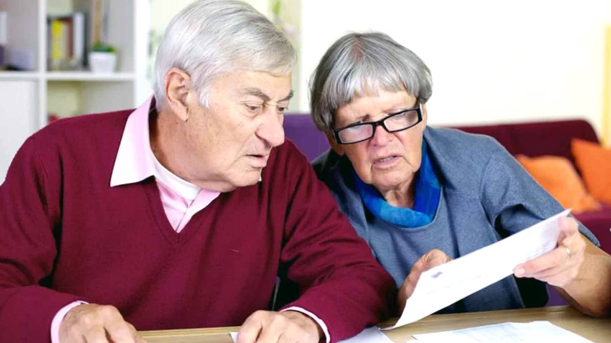 Пенсионные выплаты в марте будут меньше, чем в феврале: Почему? смотреть онлайн