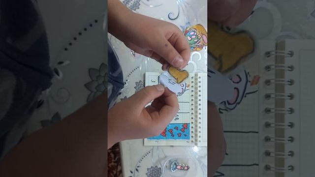 🥰Бумажные сюрпризы💖. Что👍 любят котики👉подпишитесь на канал👈👩 смотреть онлайн