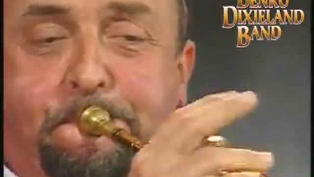 Louisian-I-A - BENKO DIXIELAND BAND feat. Tom Stuip смотреть онлайн