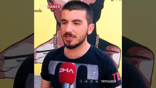 Kedi ve köpek maması getirene bedava portre çiziyor