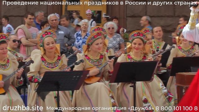 Фольклорный ансамбль Арины и Василия. Саратовские припевки с оркестром. смотреть онлайн