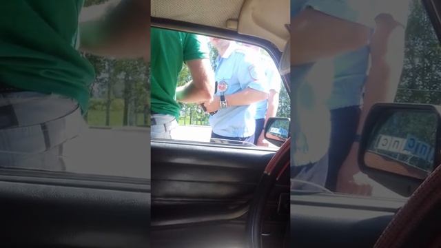 ИДПС прикопался к ходовым огням на ваз 2104(20180623 125824) смотреть онлайн