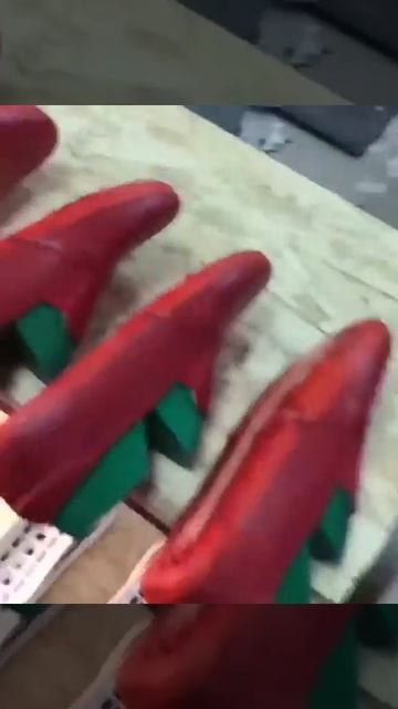 Производство обуви #днепровскийбукин смотреть онлайн