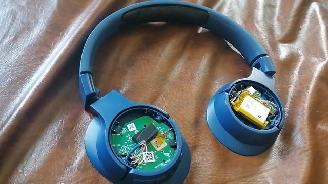 почему JBL TUNE 710 BT так быстро отправились в коллекцию сломанных bluetooth наушников. смотреть онлайн