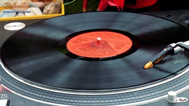 Лили Иванова – Не Отнемай Всичко / Lili Ivanova - Ne otnemai vsichko смотреть онлайн