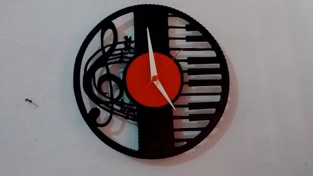 Relógio musical de PVC смотреть онлайн