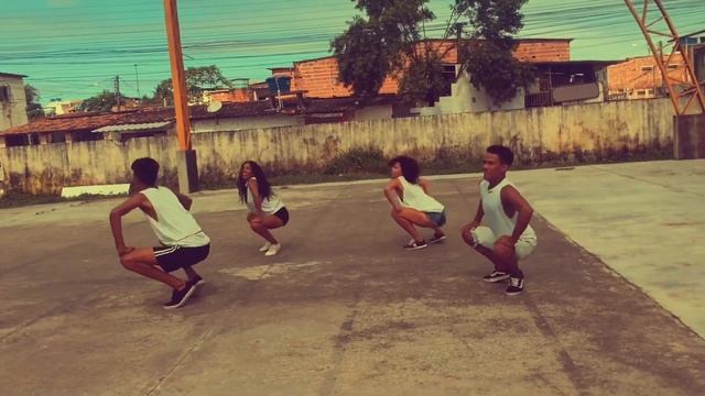 MC CH DA Z.O, SALAH DO NORDESTE E MC BABY PERIGOSA - GRELINHO DE DIAMANTE смотреть онлайн