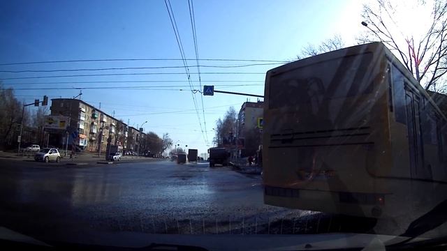 Стоп-линия и автобус смотреть онлайн