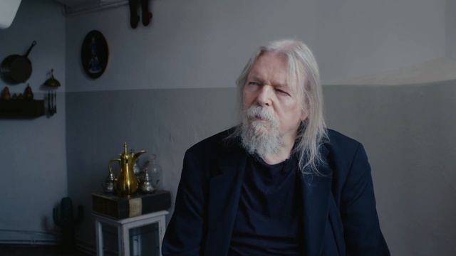 Youth Without God - An Interview with Christopher Hampton смотреть онлайн