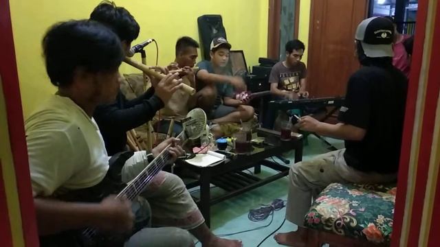 Gelandangan REGA MUSIK
