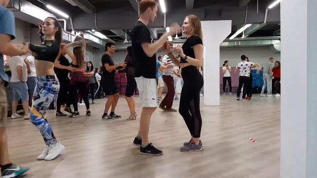Танец Бачата [ Dance Bachata ] #204 смотреть онлайн