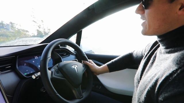 2020 TESLA Model X review: Is it a Bond car? - Speed Test - Autopilot! смотреть онлайн