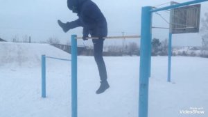 Как сделать стульчик на турнике? Это легко если..