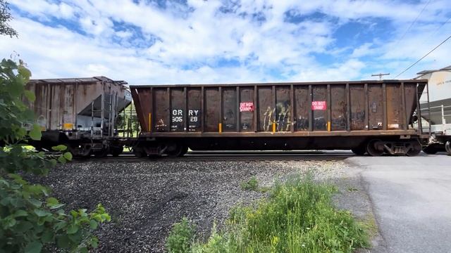 GIMUNGUS M561 to Cincinnati Has 14,000 Tons & 10,000 Feet of Freight as it Passes Game Farm Road смотреть онлайн