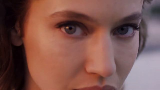 Givenchy Live Irresistible Rosy Crush смотреть онлайн