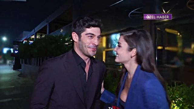Burak Deniz and Hande Erçel - New Interview (İki Yabanci Set) смотреть онлайн