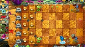 Прошли 10 уровень в игре зомби против растений 2