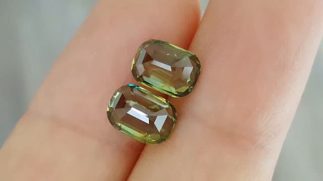 Demantoid 4.02 cts / 2 pcs смотреть онлайн