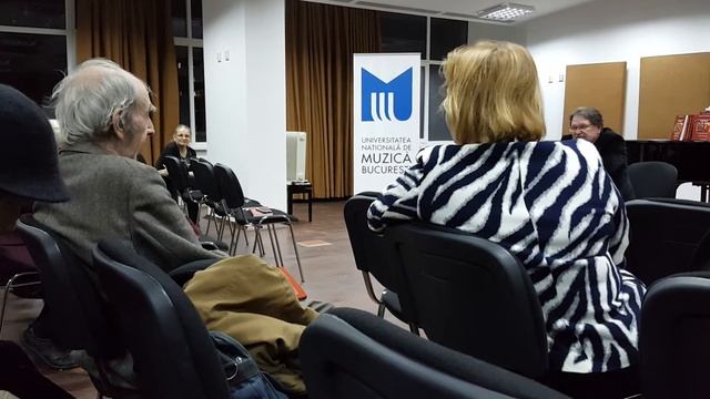 Prof. univ. dr Dinu Ciocan - lansarea cartii De vorba cu pianistul si profesorul Gabriel Amiras. смотреть онлайн