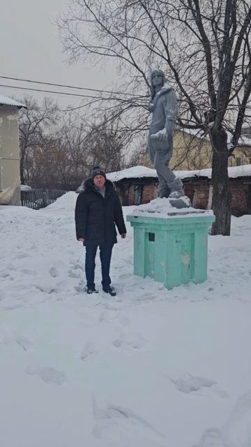 Памятник из детства! смотреть онлайн