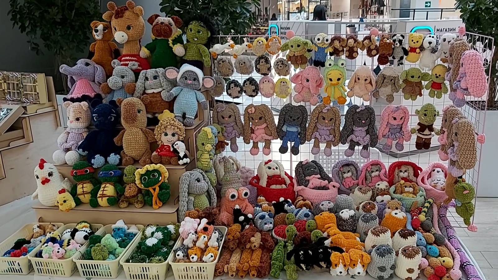 Трехдневная, праздничная ярмарка в ТРЦ: подготовка, день первый))) Дарю подарки))) смотреть онлайн