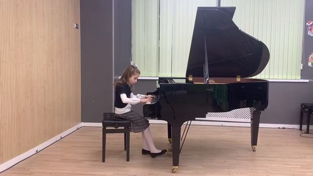 Яна Доломанова, фортепиано (Полонез соль минор, Бурный поток) смотреть онлайн