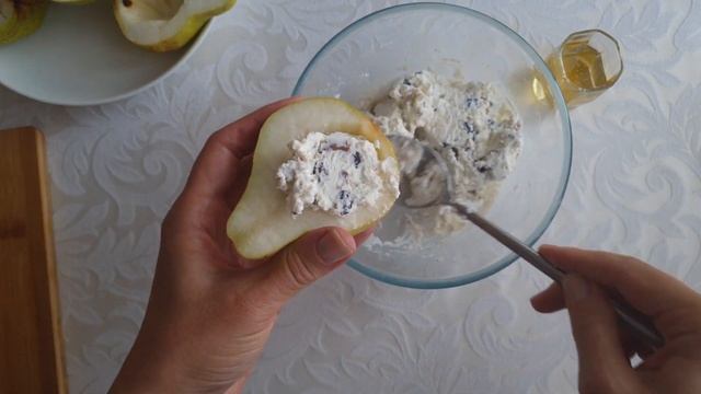 Груши с рикоттой. Полезный, вкусный и простой дессерт в сезон груш. смотреть онлайн