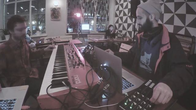 Live | Left of Centre Trio | Bar "Salut" смотреть онлайн