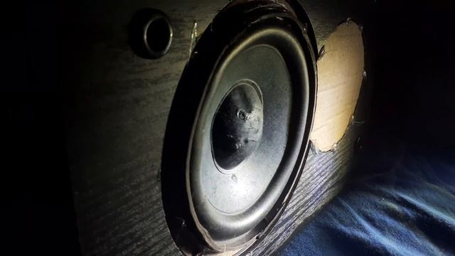 BASS TEST (33Hz) The First Station (Bass Club Production)