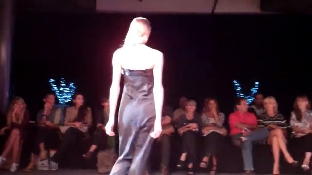 AFTV, Abraão Ferreira aka Abe Fabulous at BAAM 36 - Desfile Carolina Muller смотреть онлайн