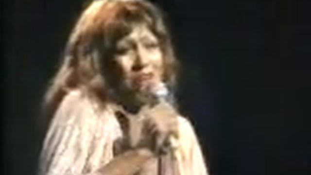 Tina Turner - Somtimes when we touch смотреть онлайн