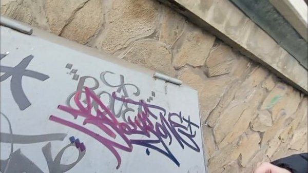 bourone graffiti tagging on da streets #handstyle #tagging #graffiti #тегинг