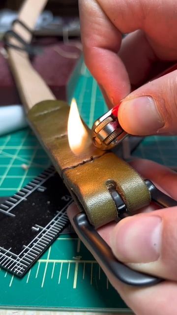 Upgrading the leather collar I made my dog смотреть онлайн