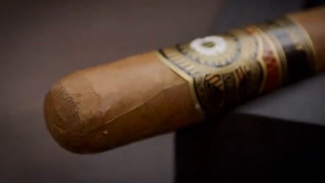 Сигара Perdomo Reserve 20th Anniversary Sun Grown Epicure смотреть онлайн