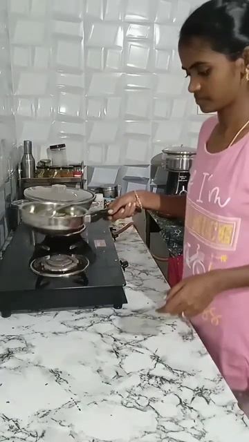 💁🏻♀️Awaited Q/A session is here⁉️Idly and capsicum chutney for dinner 🤩 #shortsfeed #ytshorts # смотреть онлайн