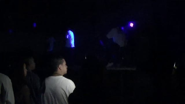 BaRRiO AZteCa - Y QuE MaS DA (en Vivo En Saltillo)