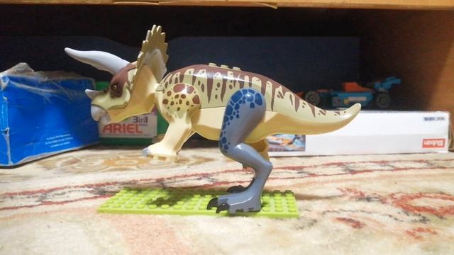 лего мир юрского периода. Гібріди трицератопса і баріонікса!!! 🦕🦖!