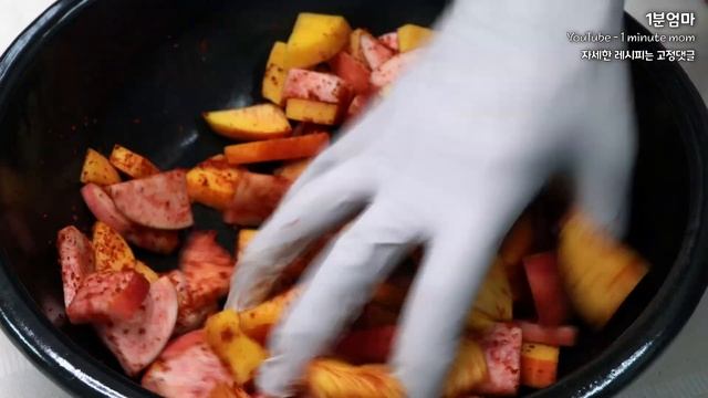 복숭아를 이렇게 만들면 모두가 깜짝 놀라서 밥 두 공기 먹어요! 맛이 대박인 복숭아겉절이 이렇게 만듭니다. 너무 쉽고 간단해요.