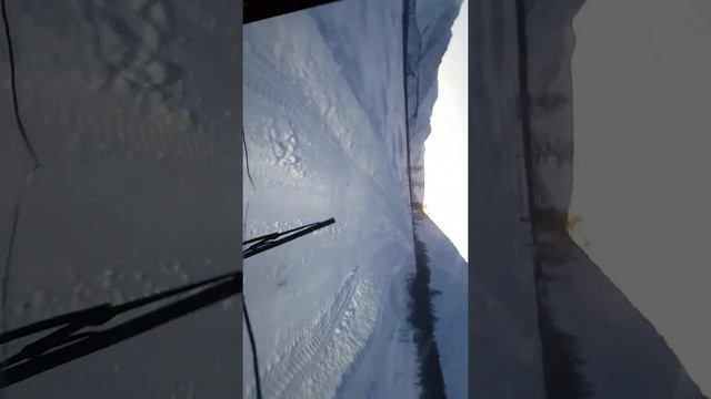 Колымский зимник! Дорога домой с Зырянки в Иркутск смотреть онлайн