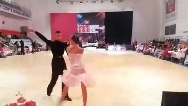 Комаров Александр и Ситникова Натали . смотреть онлайн
