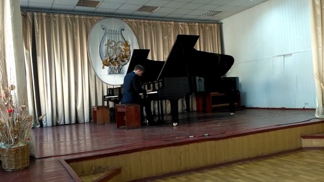 С. Рахманинов Прелюдия Cis-moll, В. Моцарт Соната D-dur 1 часть Рябов Максим