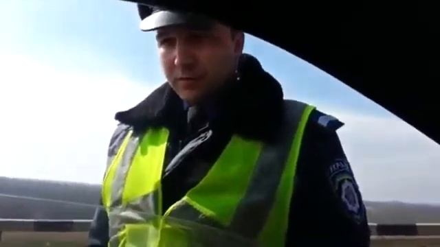 Беспредел ГАИ ДПС Охиревший ГАИшник смотреть онлайн
