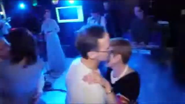 WEDDING смотреть онлайн