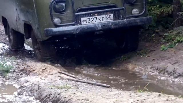 Уаз застрял на гражданских мостах!! Россоны. Часть вторая, спустя час смотреть онлайн
