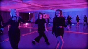 Vyzee - SOPHIE // Eileen Vollert choreography