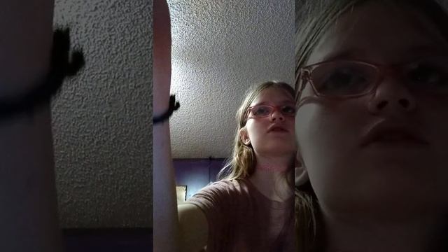 ASMR make-up (sorry my camera cut out a part of my video look for Pt2) смотреть онлайн