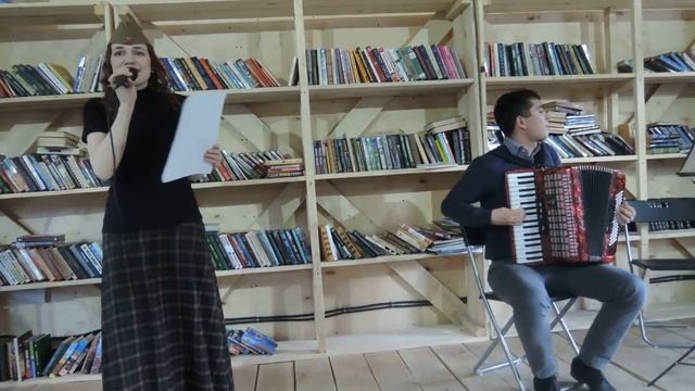 Nimfeja и Илья Муравцев — Синенький скромный платочек смотреть онлайн